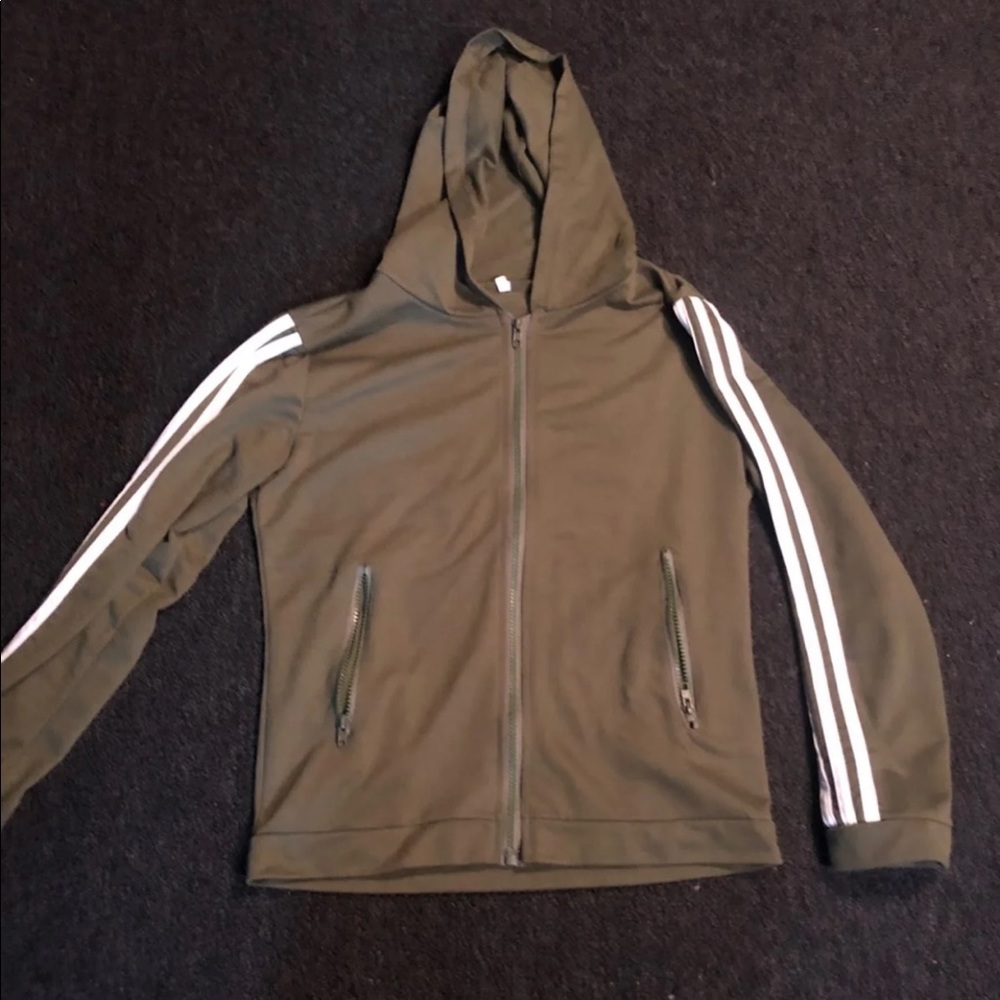 Size small sweatsuit